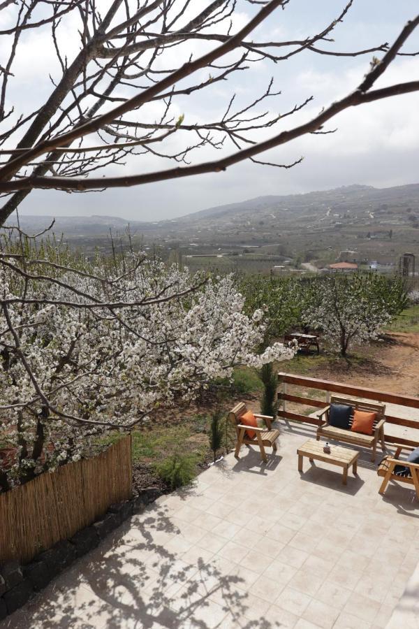 Oriental Nature Majdal Shams Buitenkant foto